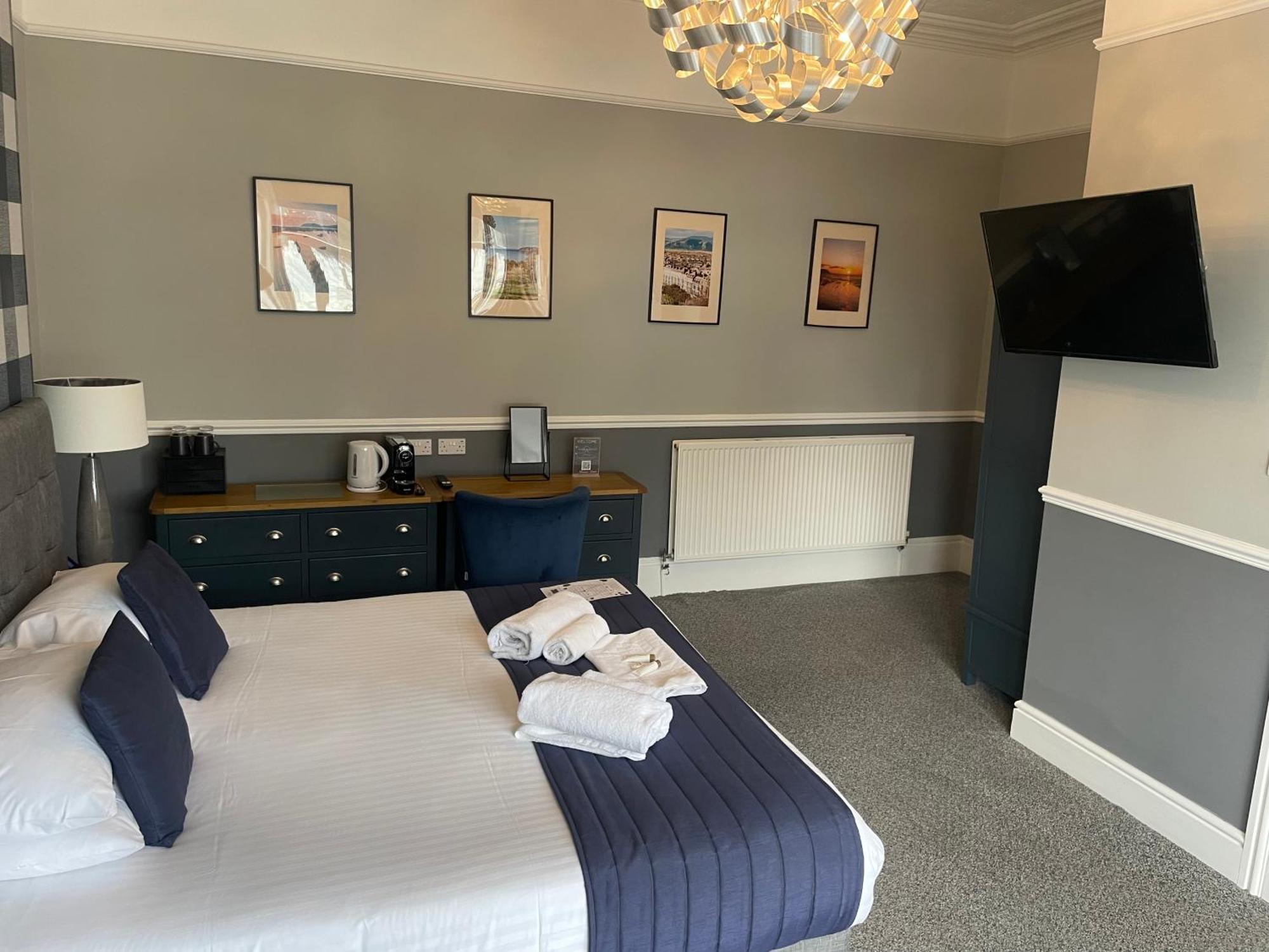 The Wildings Hotel & Tudno'S Restaurant Llandudno Eksteriør billede