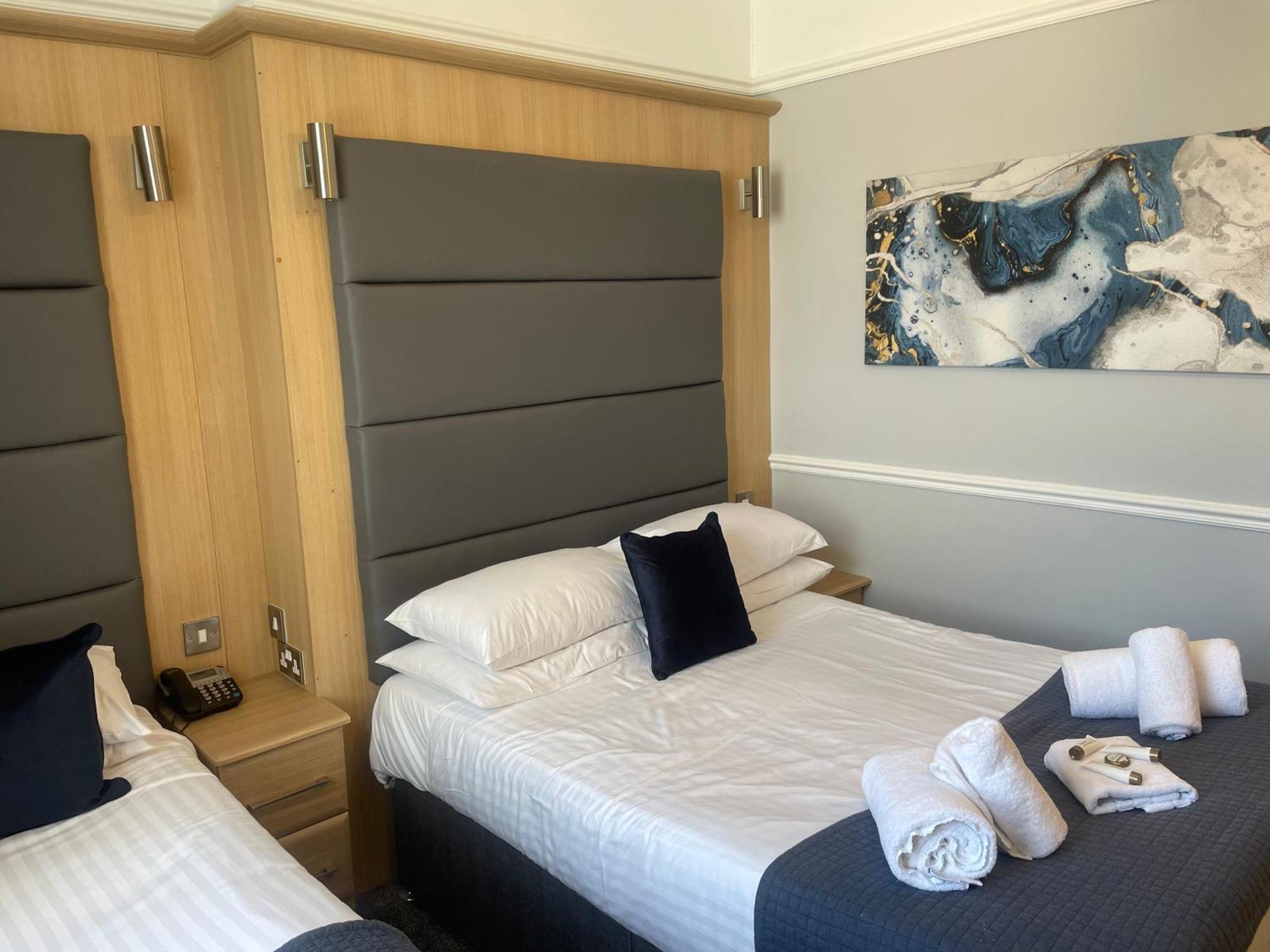 The Wildings Hotel & Tudno'S Restaurant Llandudno Eksteriør billede
