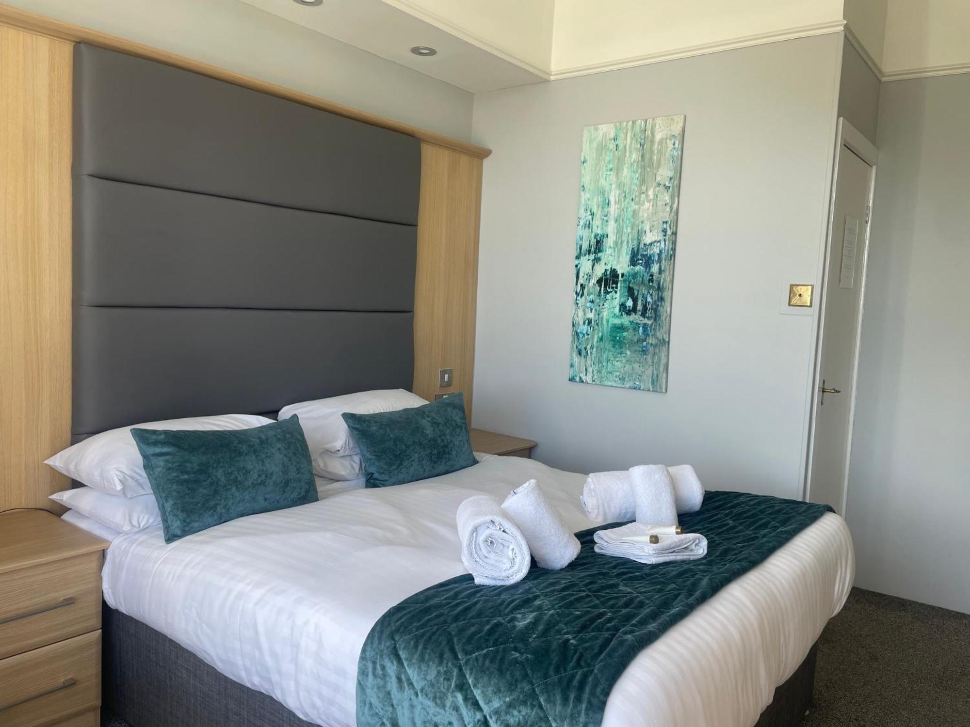 The Wildings Hotel & Tudno'S Restaurant Llandudno Eksteriør billede