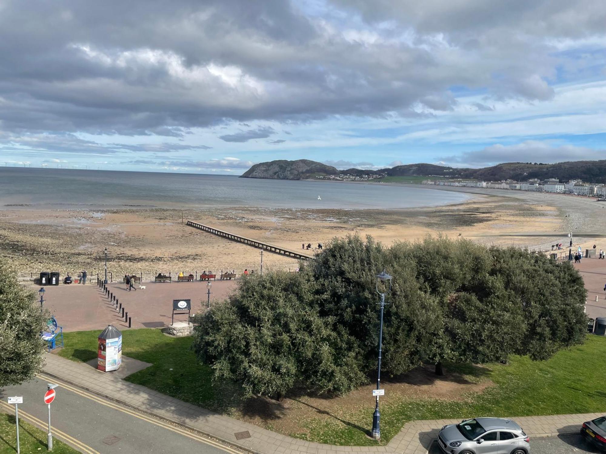 The Wildings Hotel & Tudno'S Restaurant Llandudno Eksteriør billede